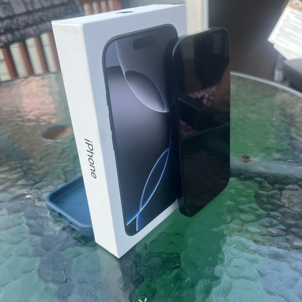 iPhone 16 pro 128